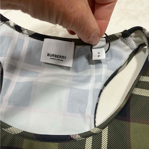BURBERRY TOP - Picture 2 of 6